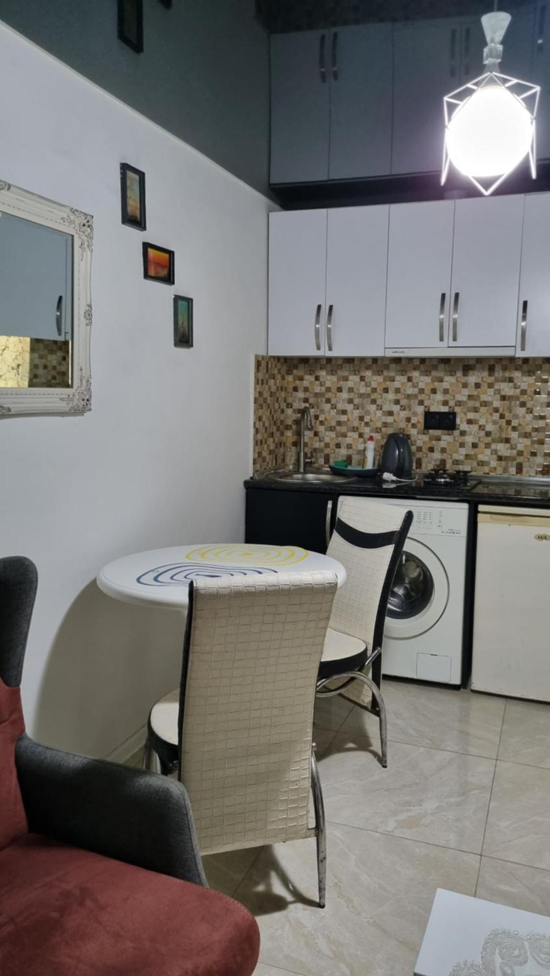 Anna'S Apartment Батумі Екстер'єр фото